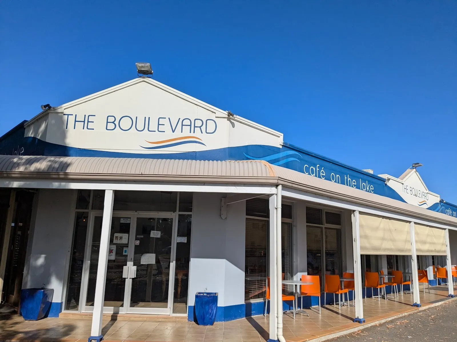 The Boulevard Cafe on the lake