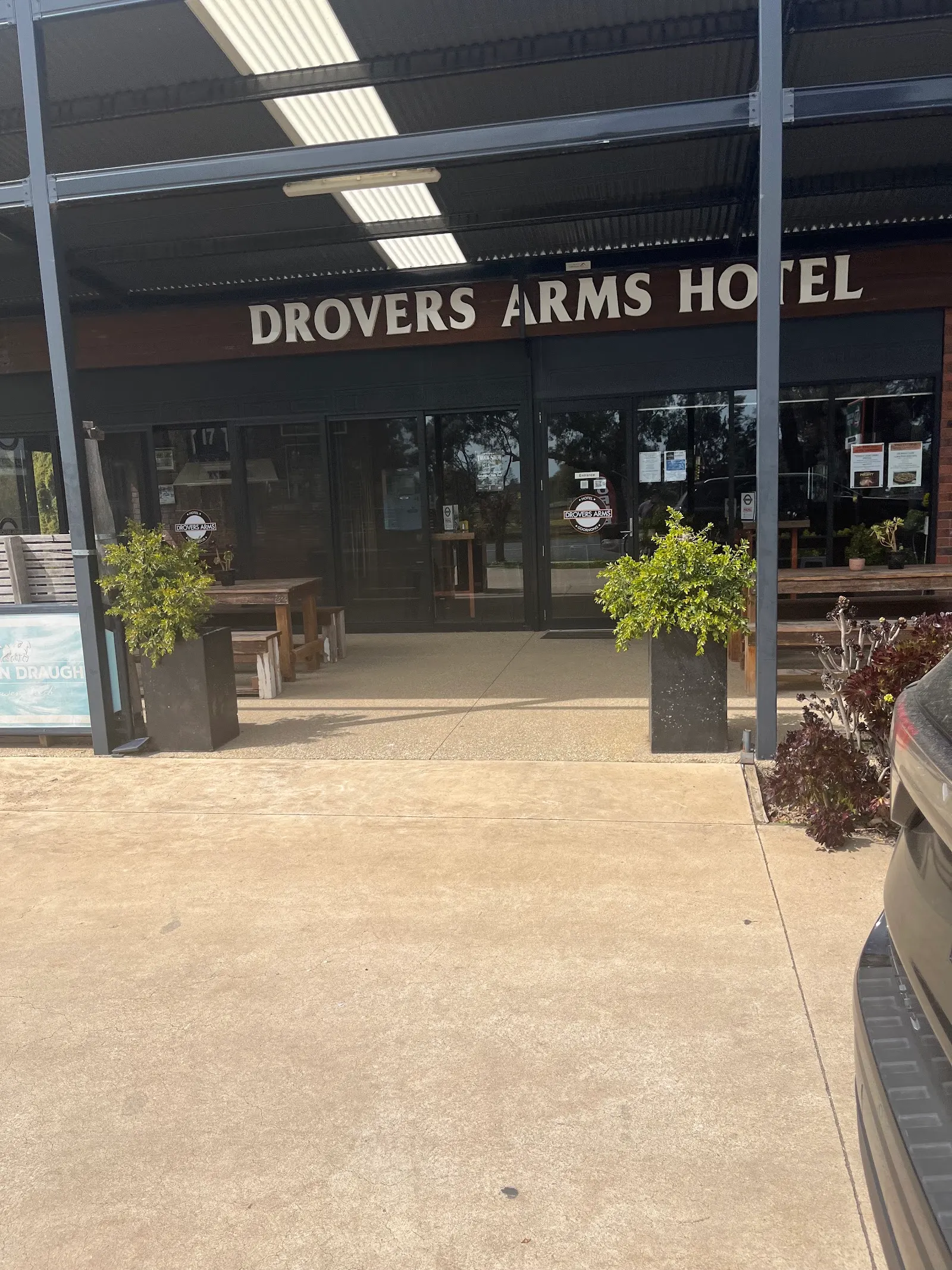 Drovers Arms Hotel