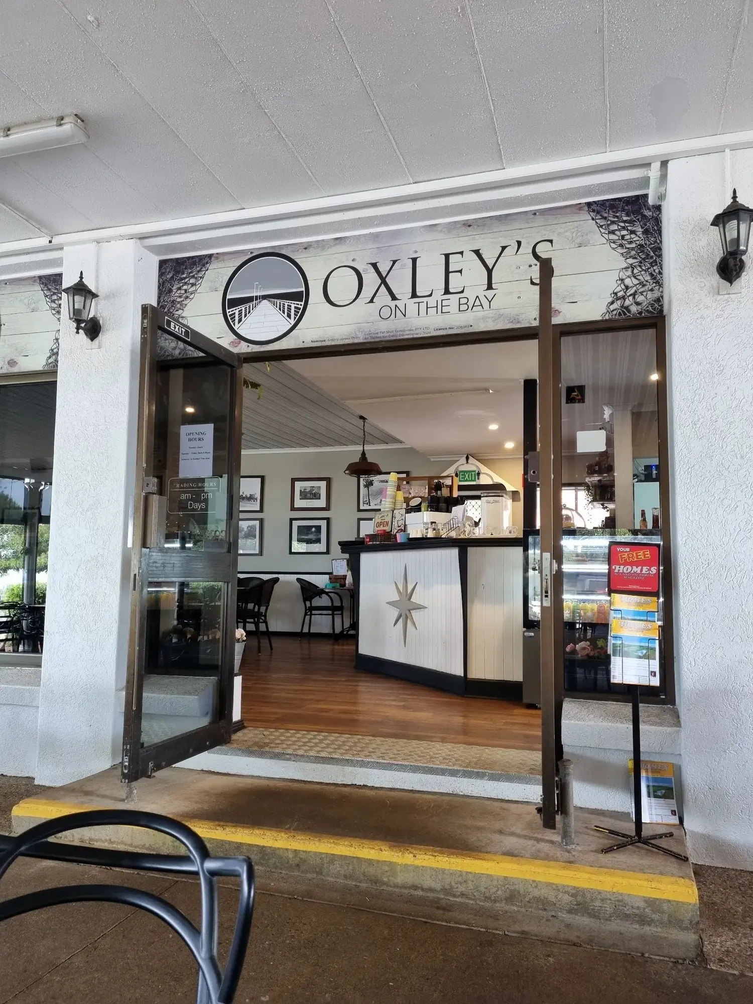 Oxley’s On The Bay