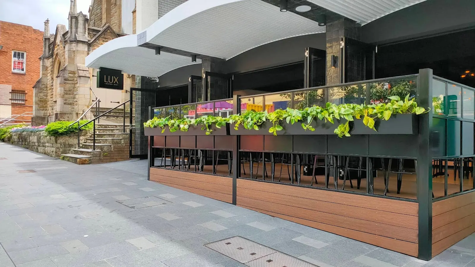 Lux Bistro Bar