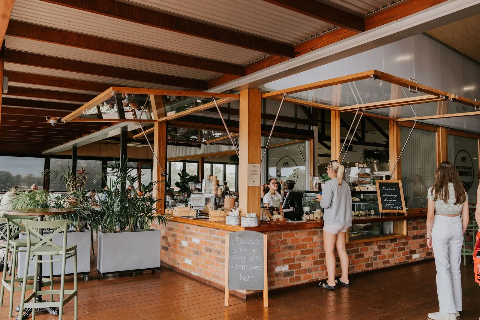 Wellington Point Farmhouse Restaurant and Cafe