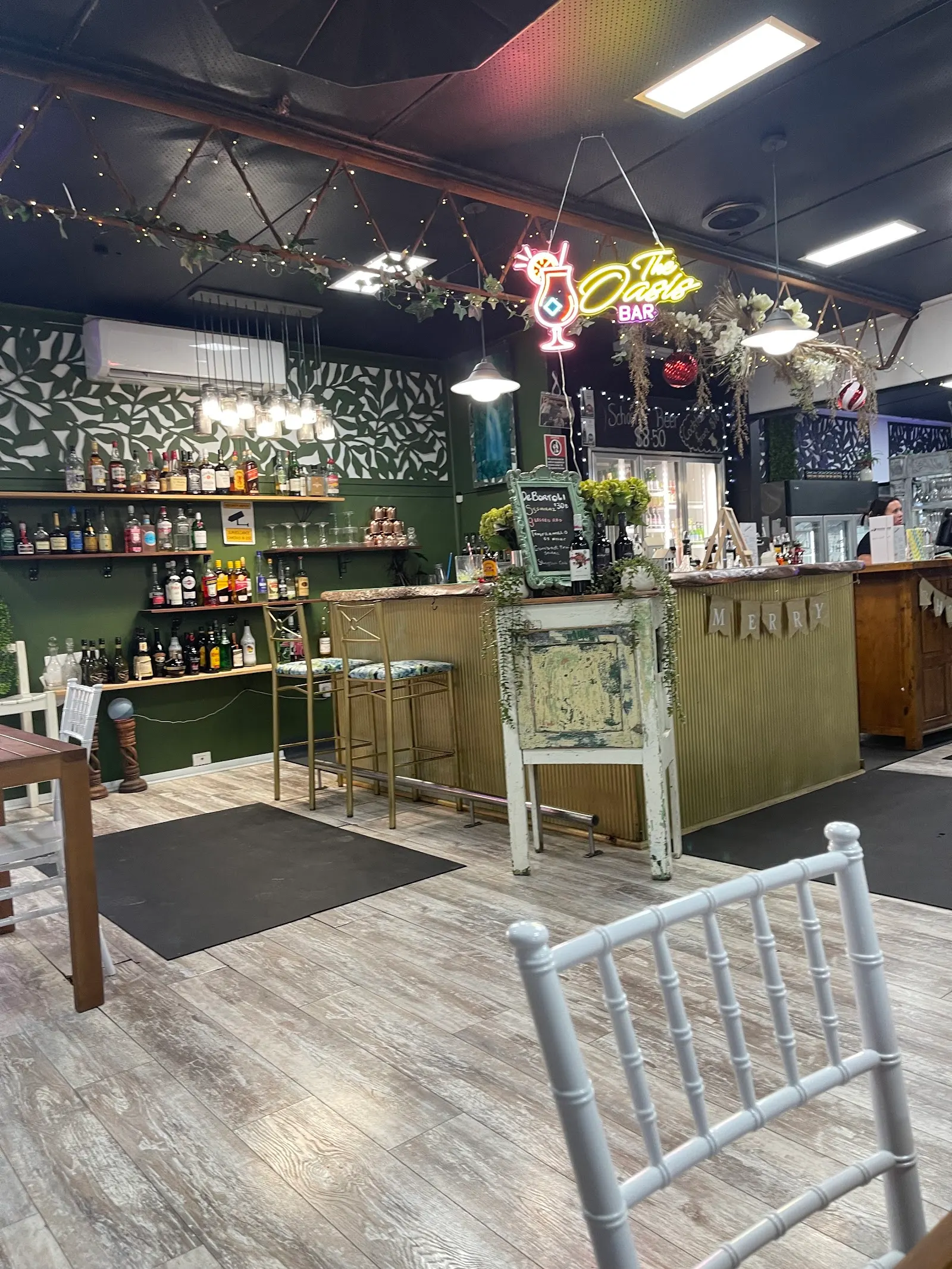 Bison Smokehouse & Bar