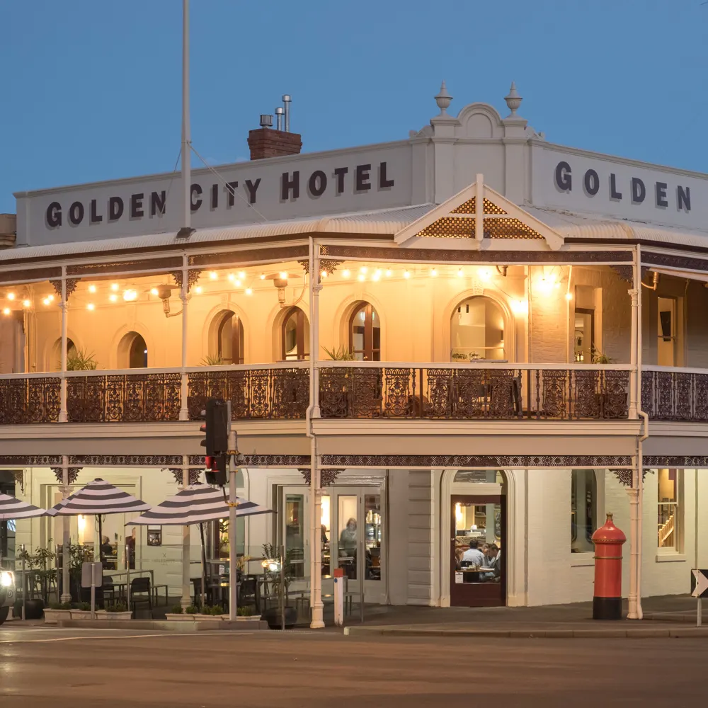 Golden City Hotel