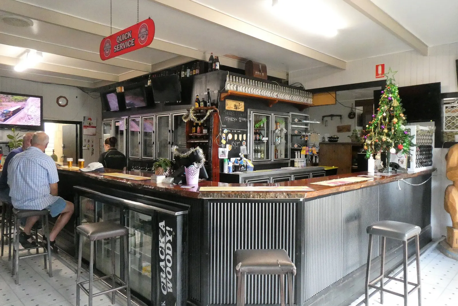 Pioneer ARMS Hotel