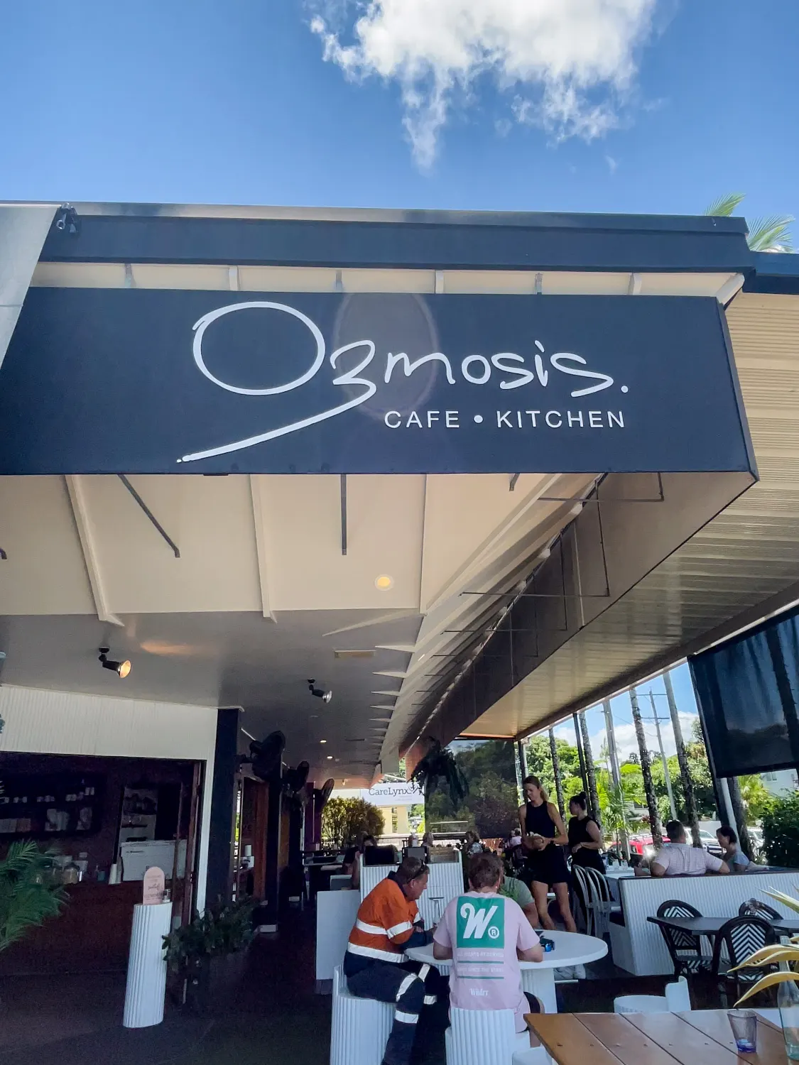 Ozmosis Café Trattoria Bar