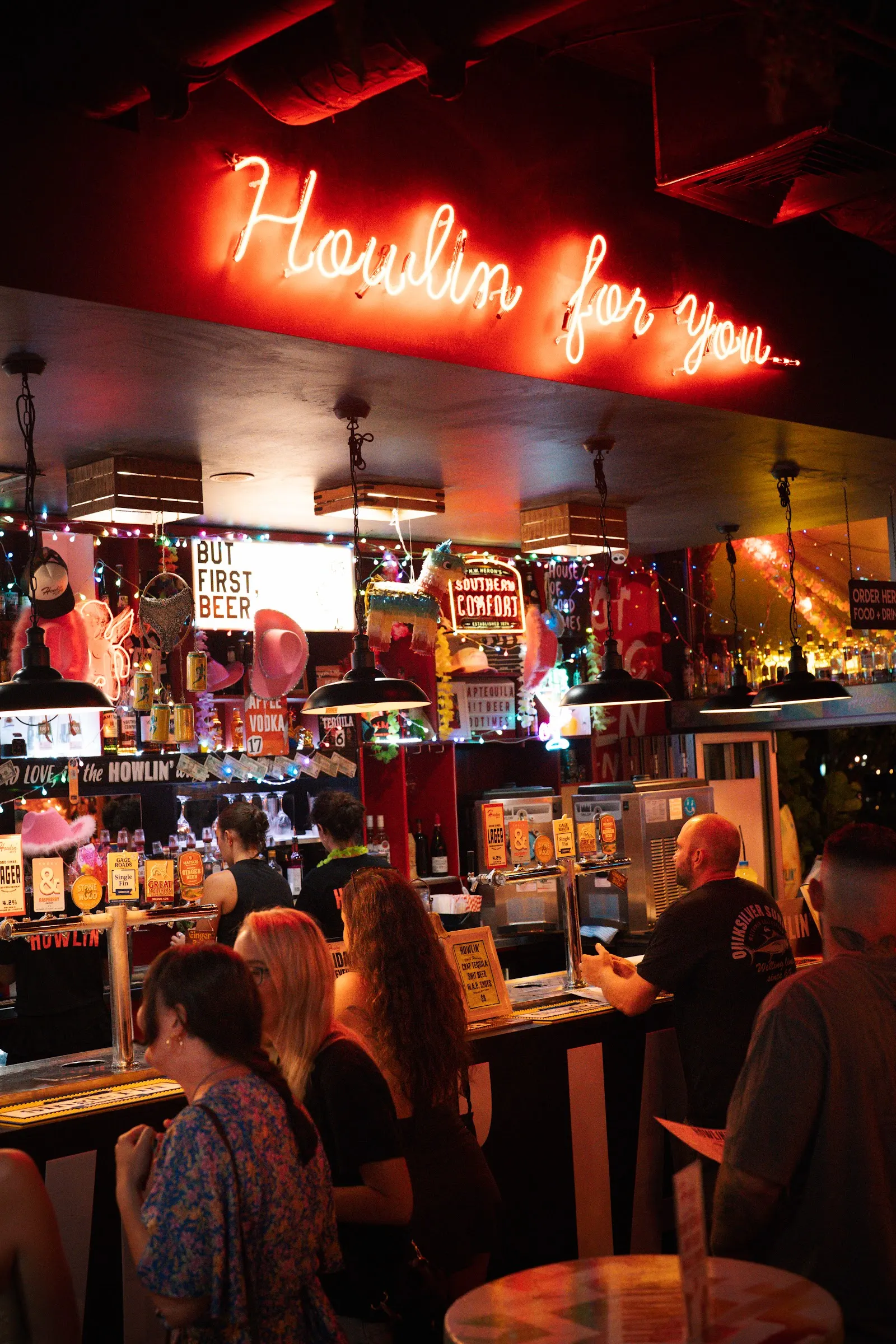 Howlin' Jay's
