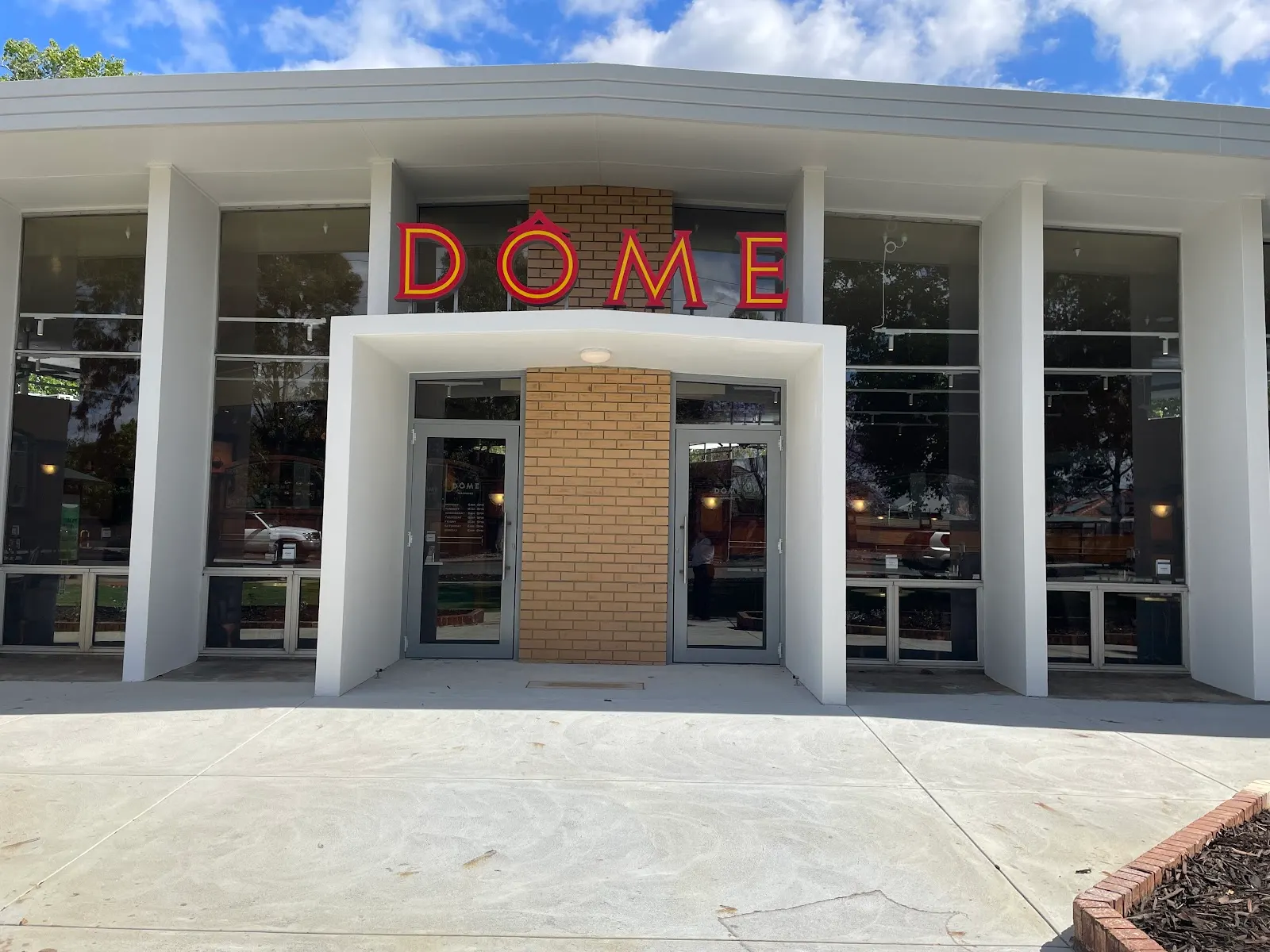 Dôme Café - Manning