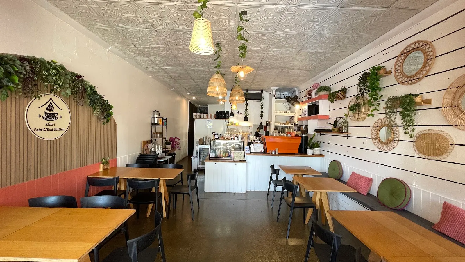 Klin-i Cafe'&Thai Kitchen