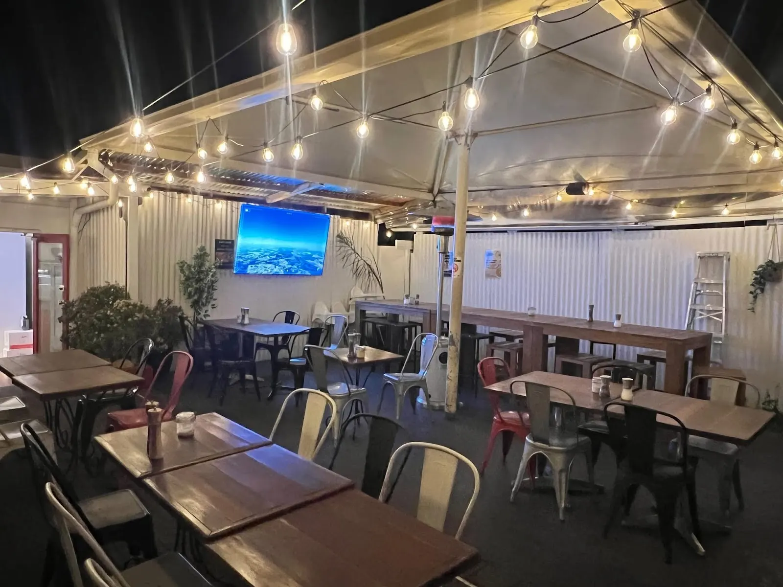Pops Cafe Bar Mount Eliza