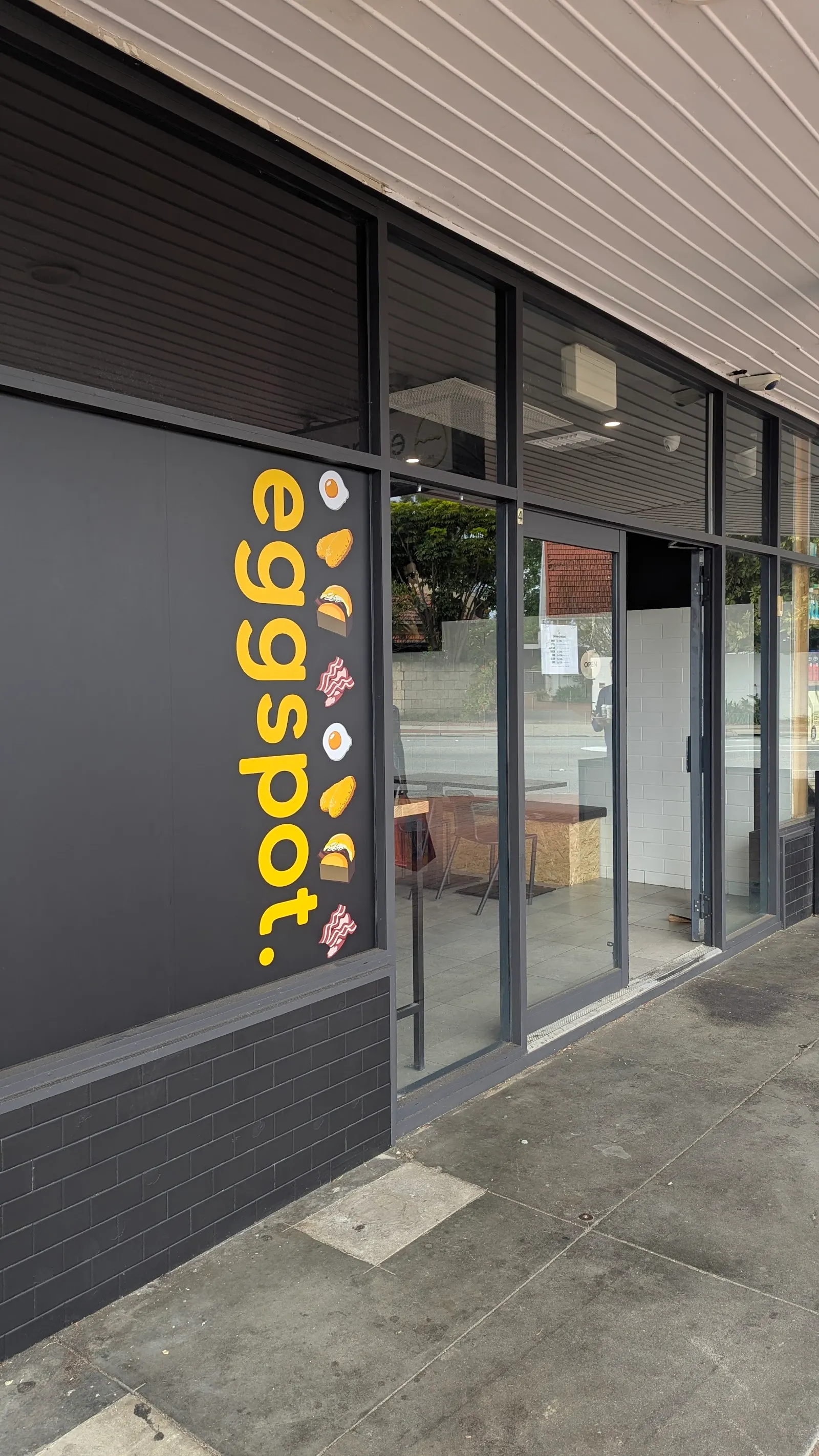 Eggspot Como