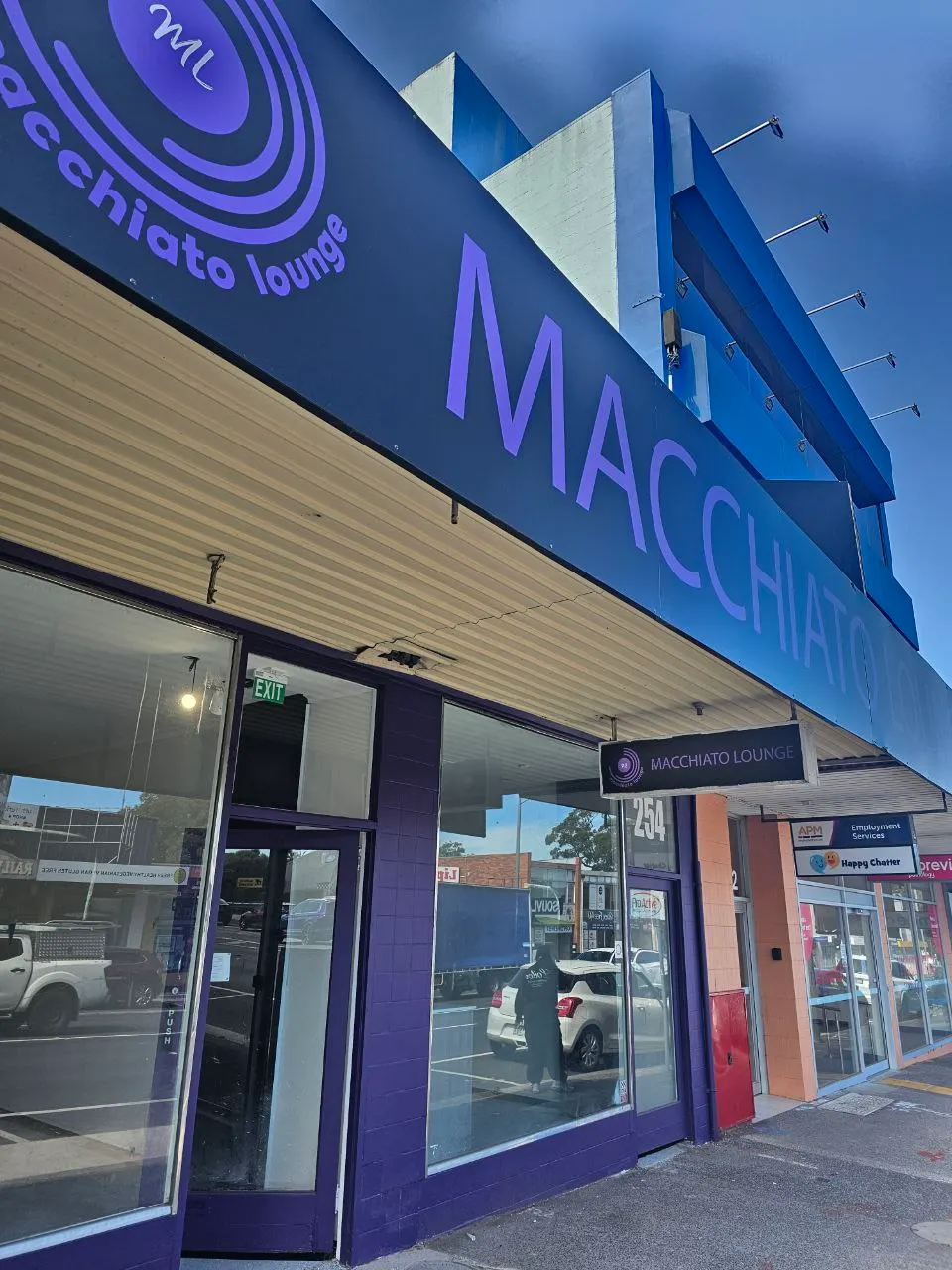 Macchiato Lounge cafe & Restaurant