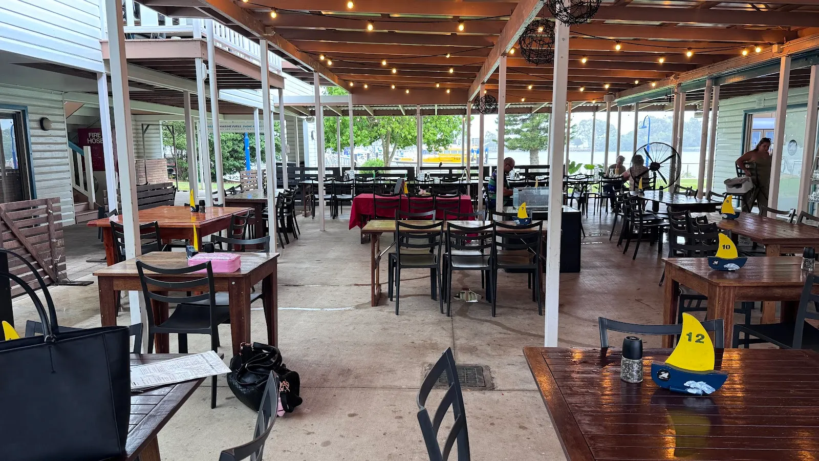 Flavours Marina, Gladstone