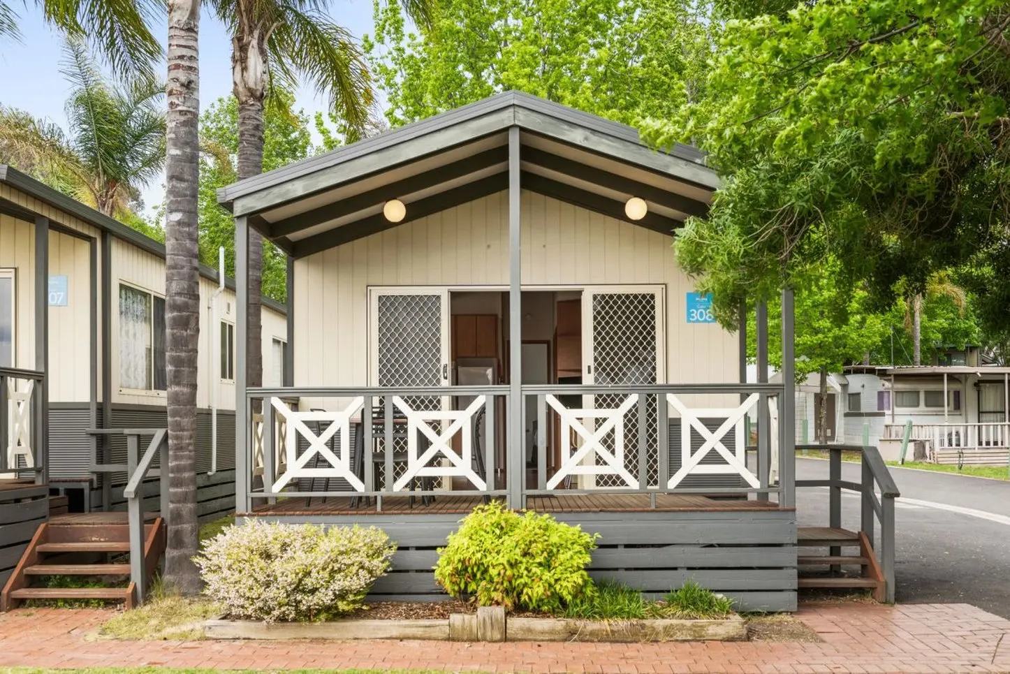 Discovery Parks - Lake Hume, Victoria