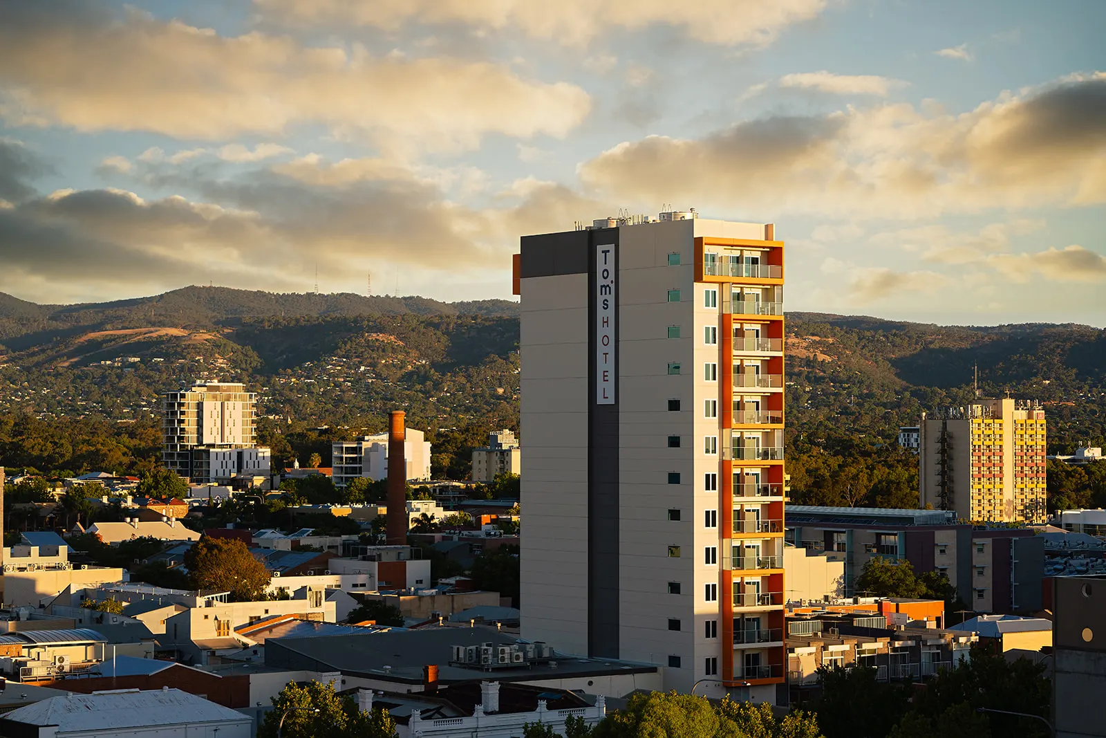 Tom's Court Hotel