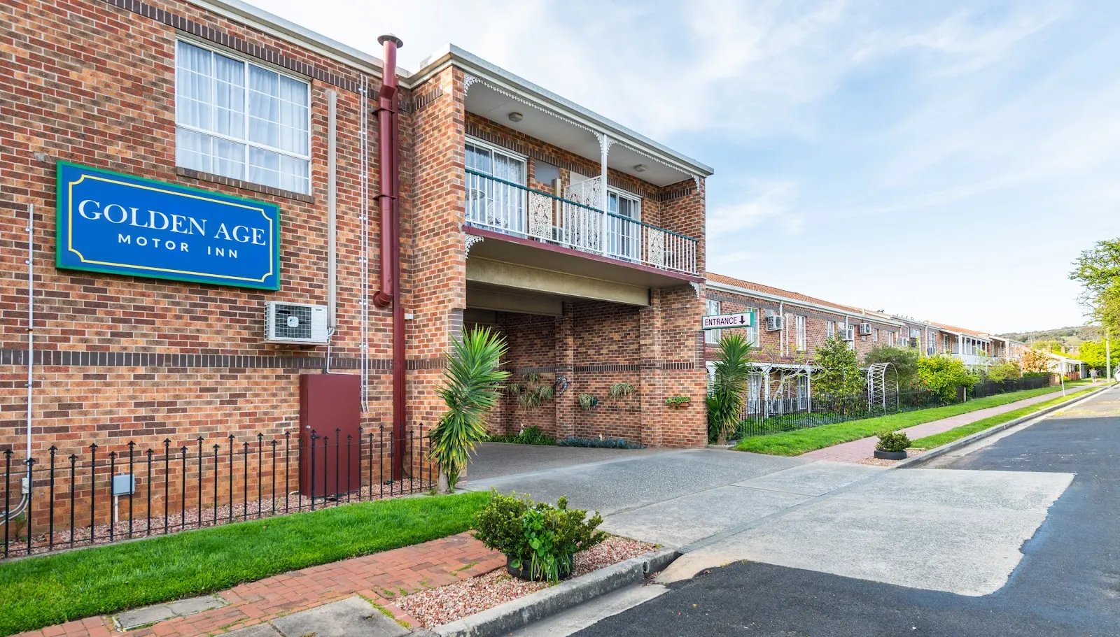 Golden Age Motor Inn