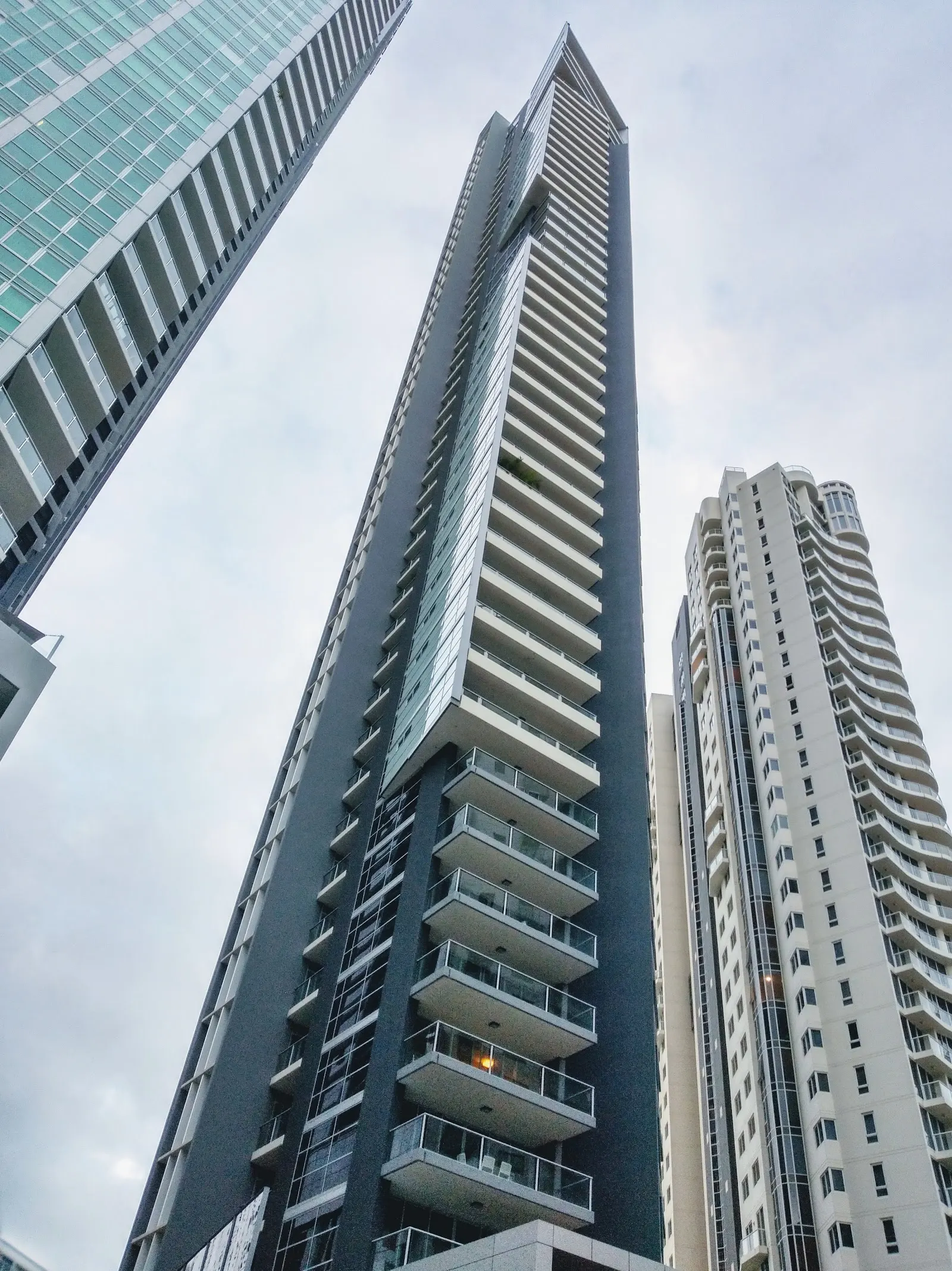 Skyline Apartments