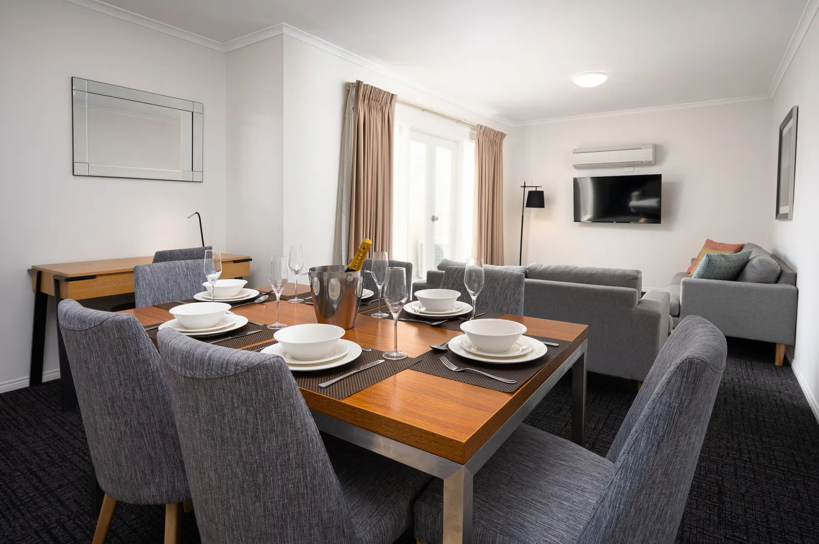MainStay Suites Kew