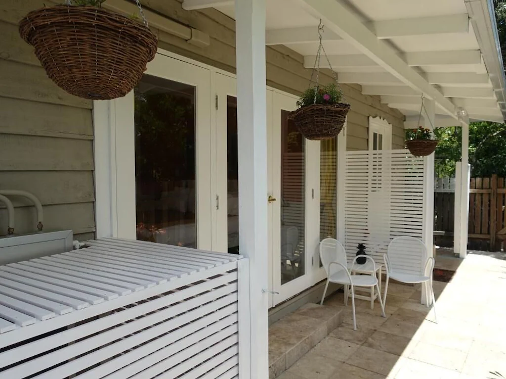 Winston Cottage