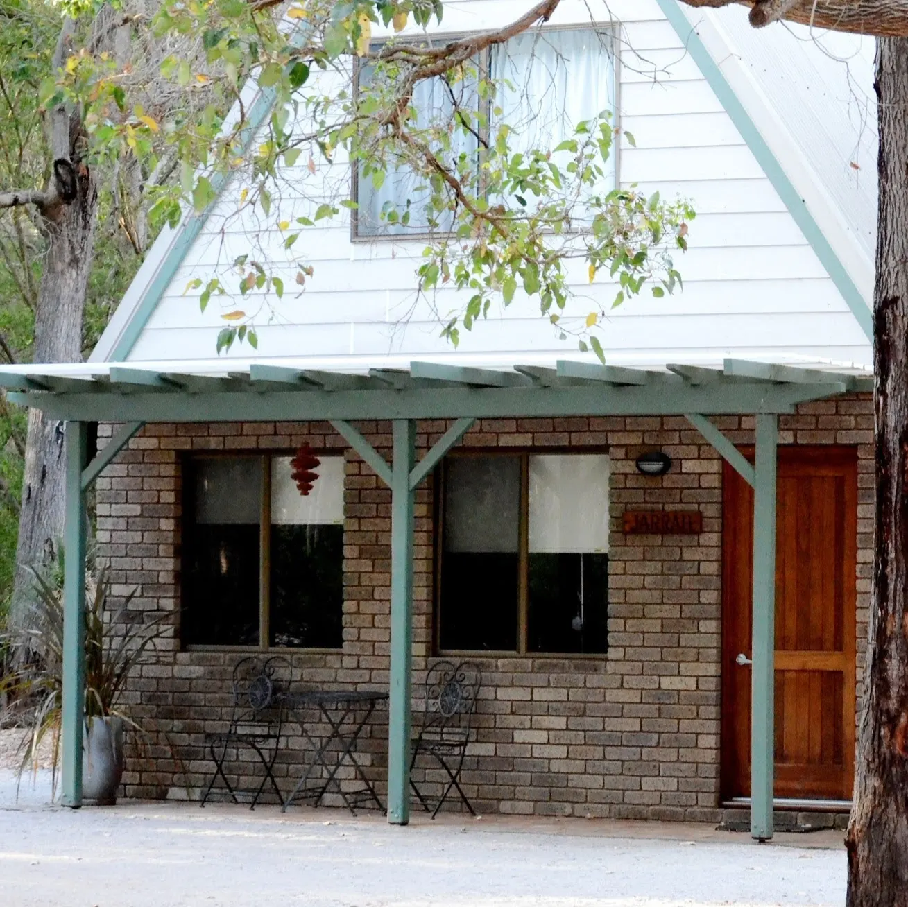 Caves Road Chalets
