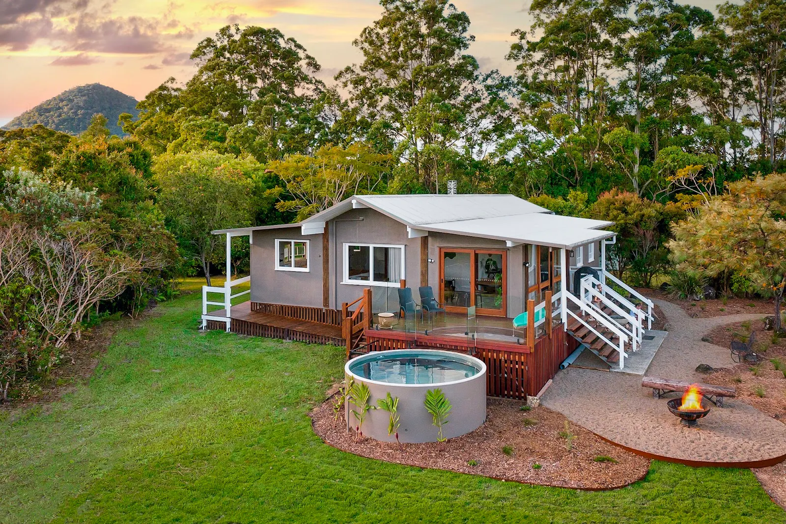 Noosa Pomona Retreat