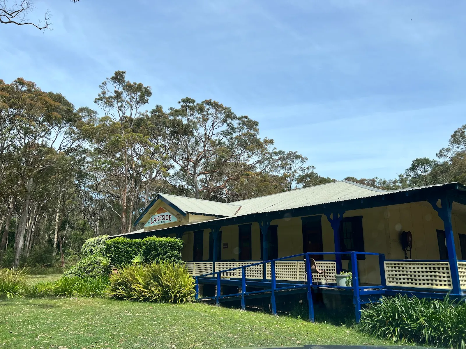 Lakeside Guesthouse