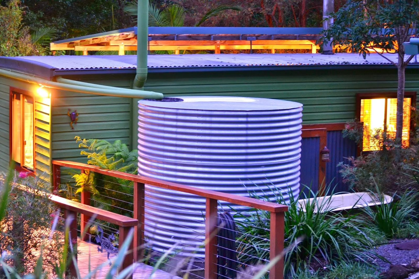 Waterfall Hideout-Rainforest Cabin for Couples