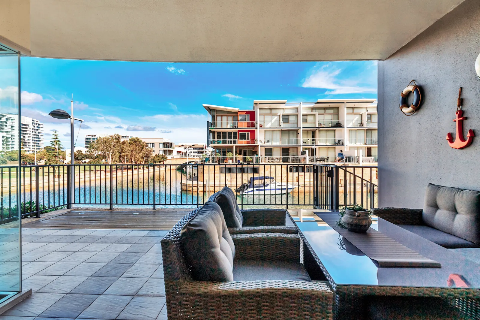 Marina Canals Apartment
