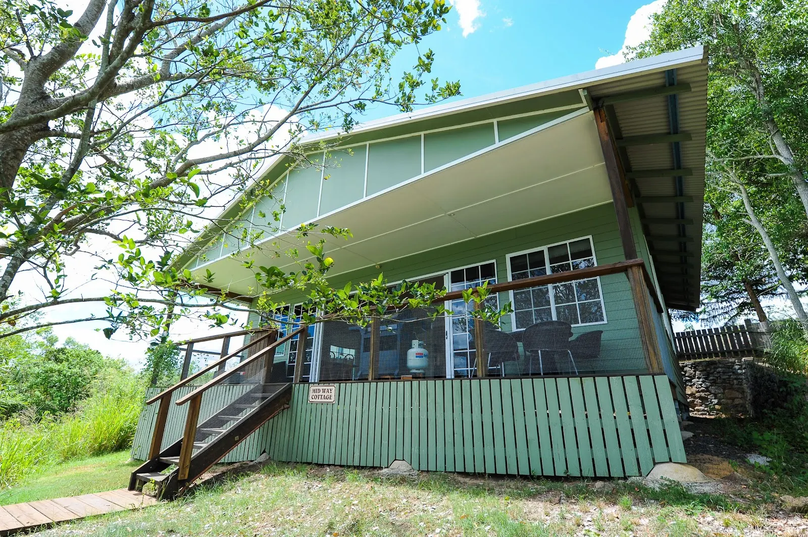 Samford Lakes Rural Accommodation