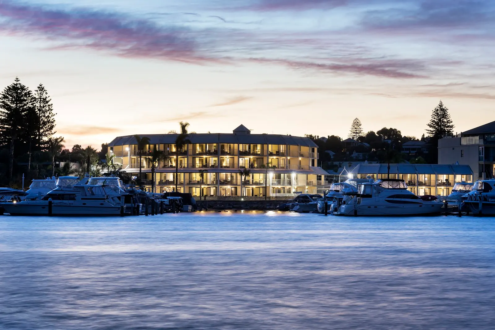 Pier 21 Apartment Hotel