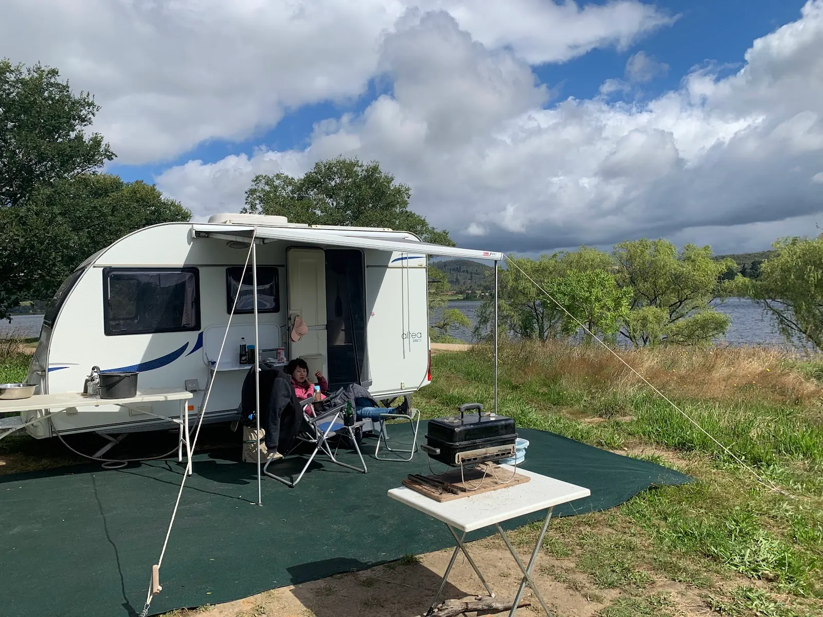 Lake Wallace Camping