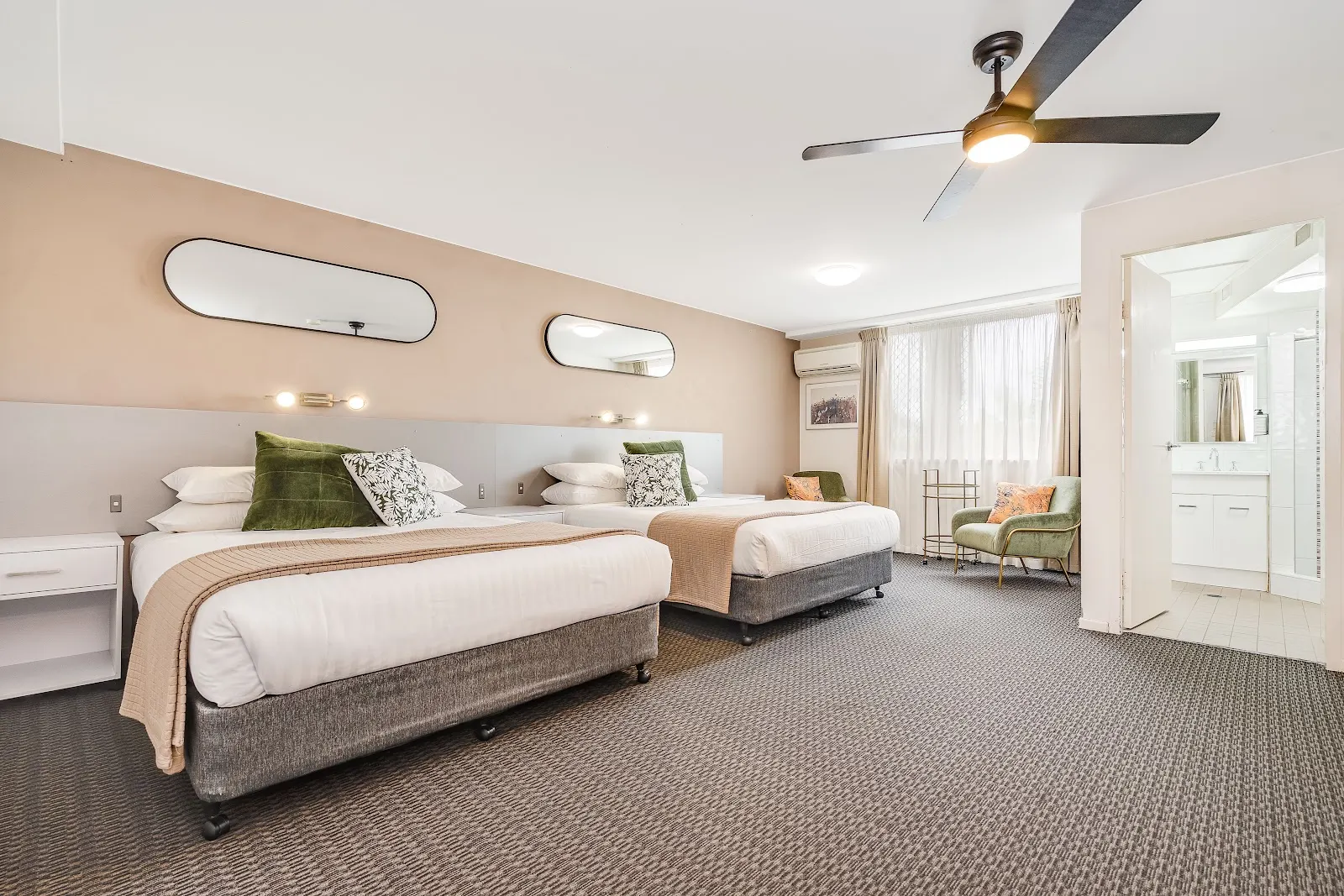 Cosmo Motel Adamstown