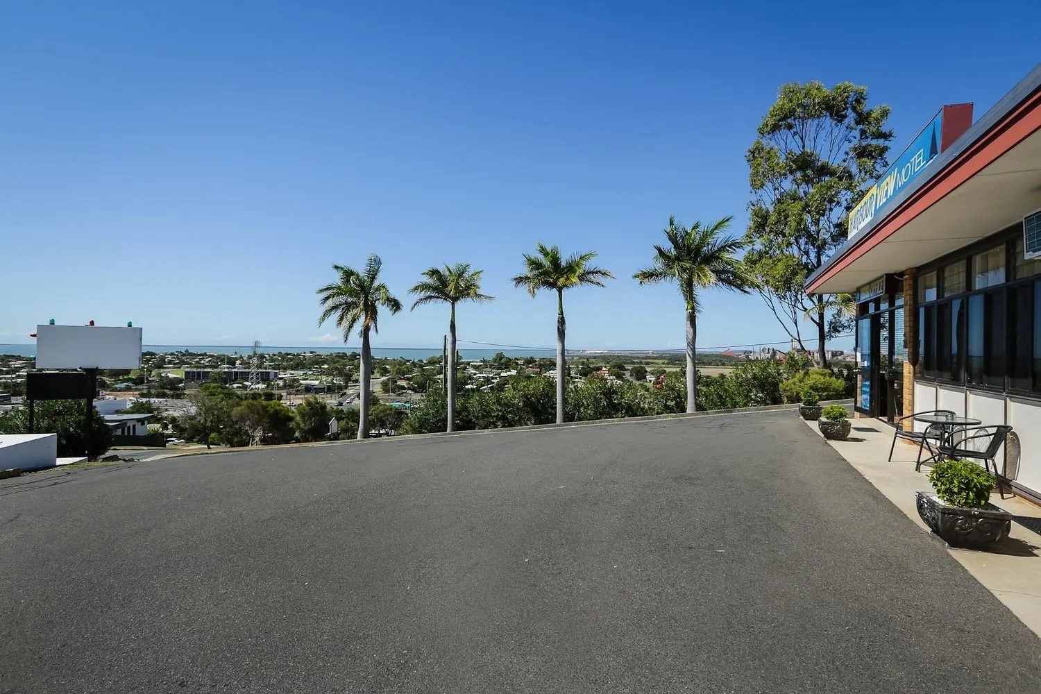 Harbourview Motel