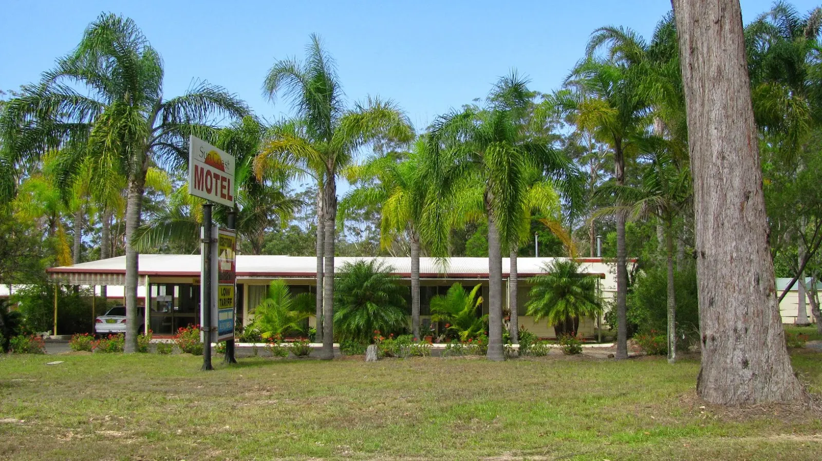 Suncoast Motel