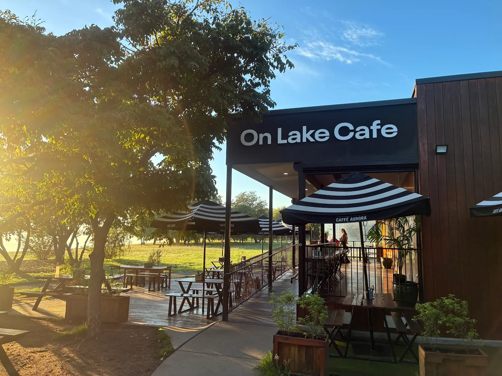On-Lake Cafe