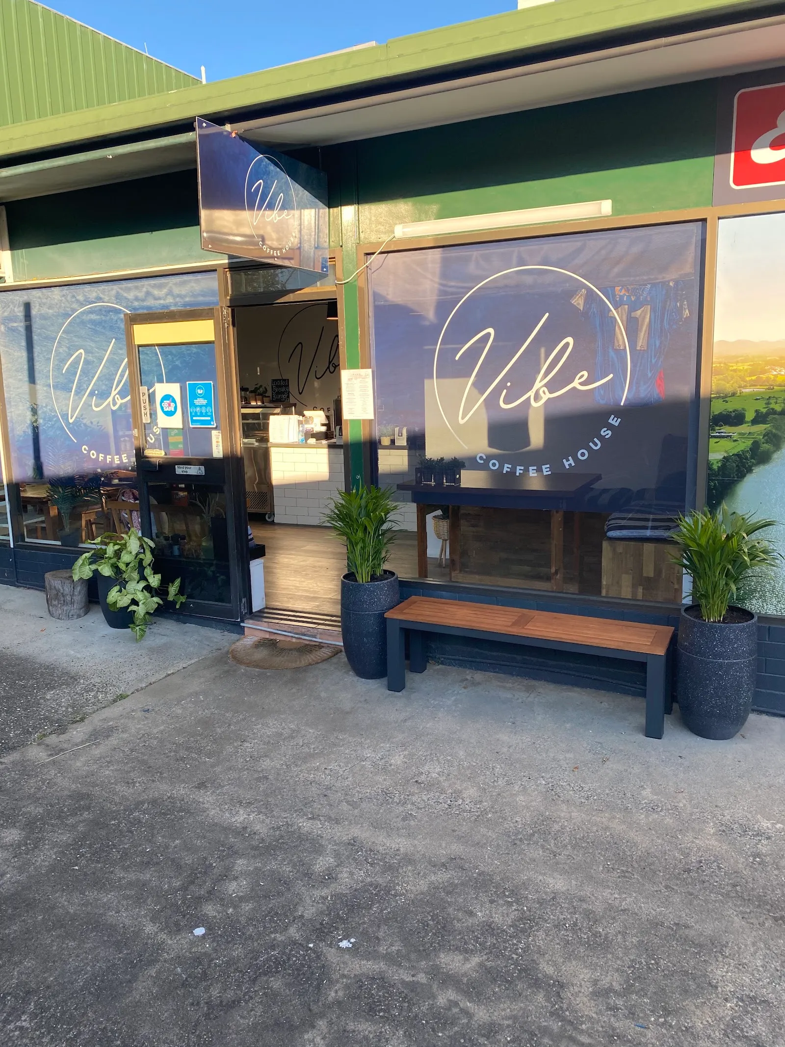 Vibe Coffee House