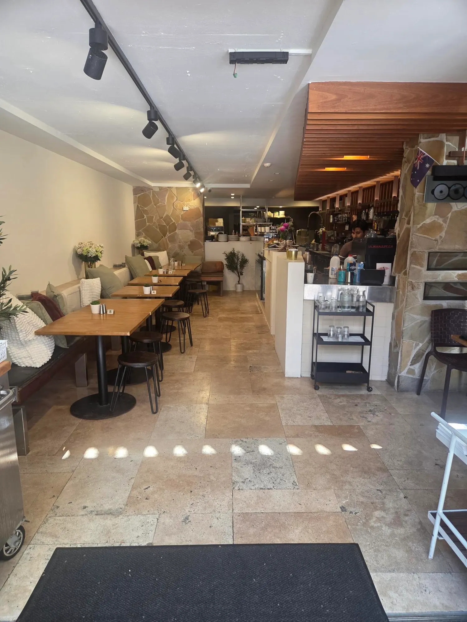 RayRay Cafe