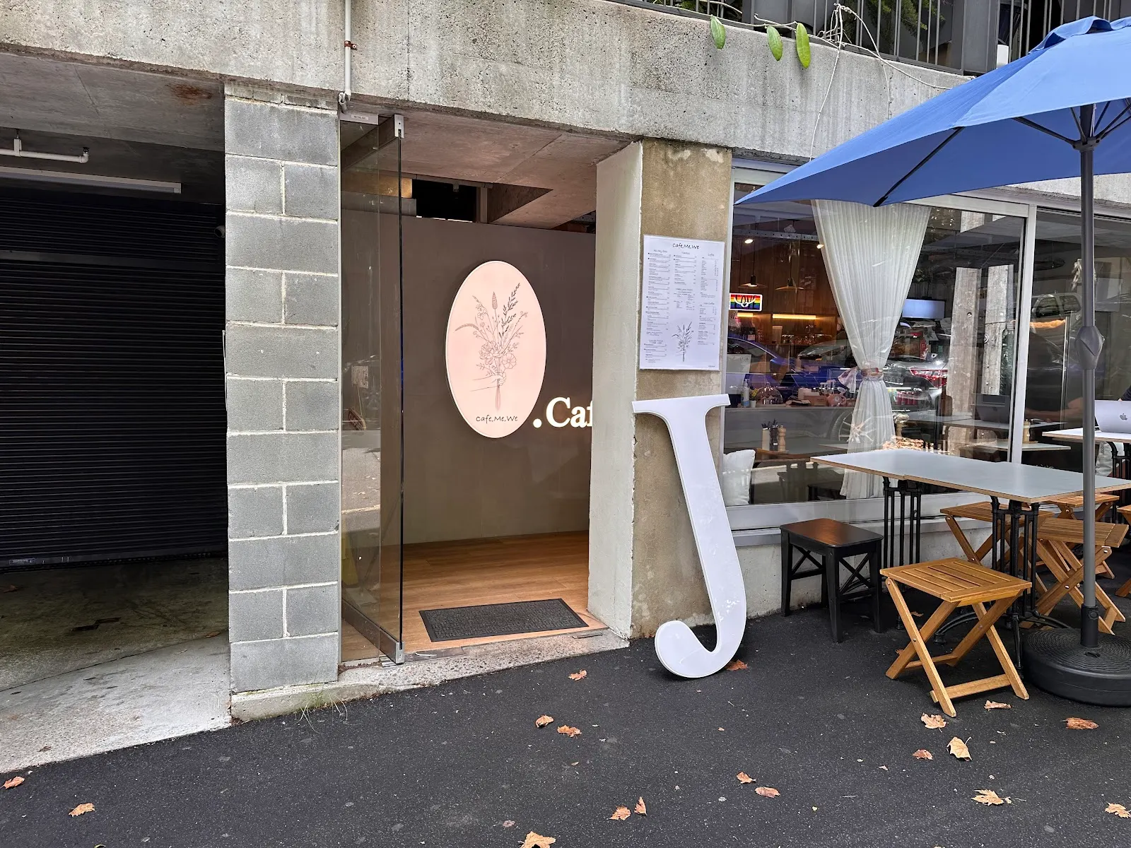 Cafe Me We
