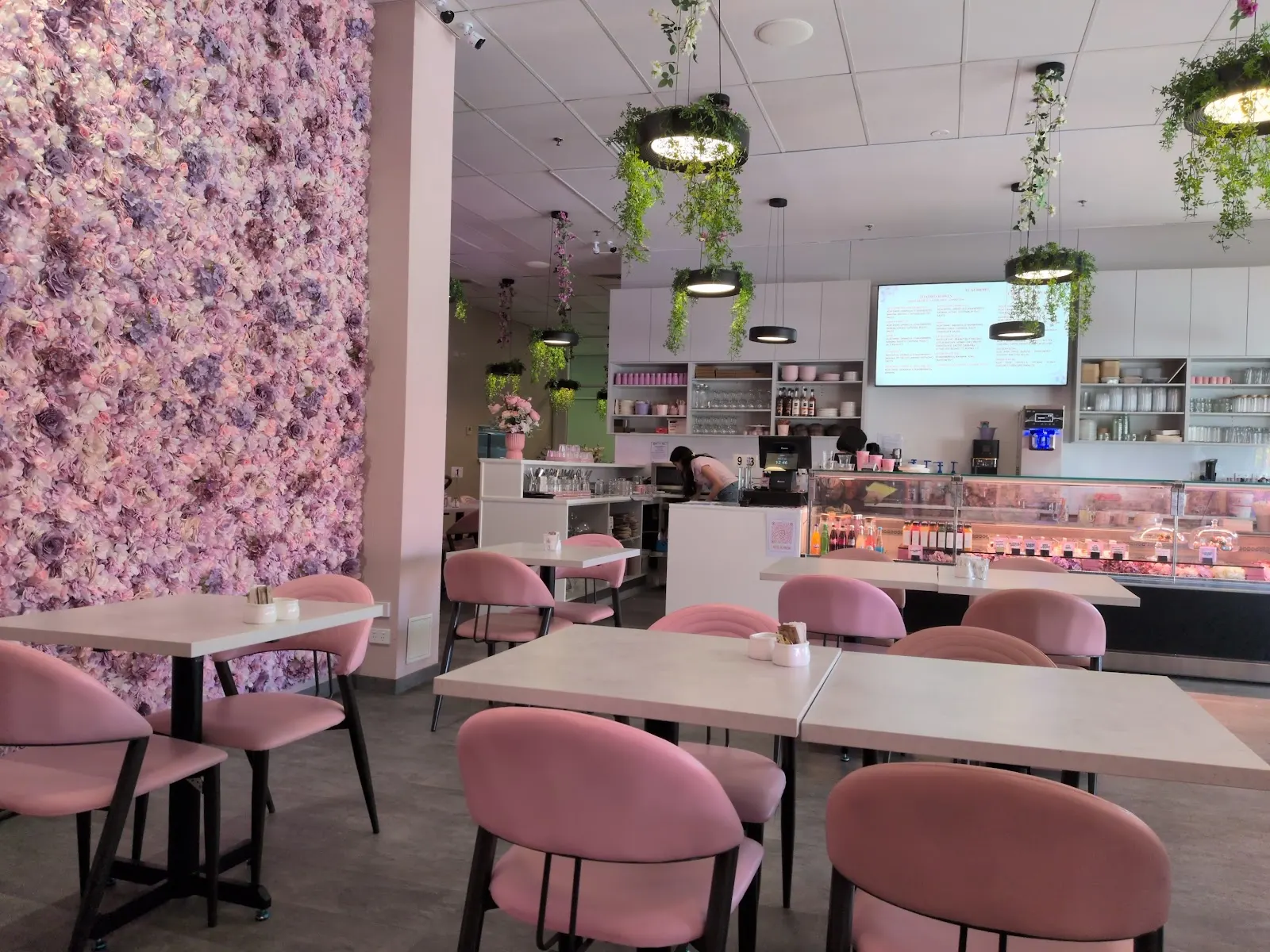 Rose N' Brew Cafe & Acai Bar