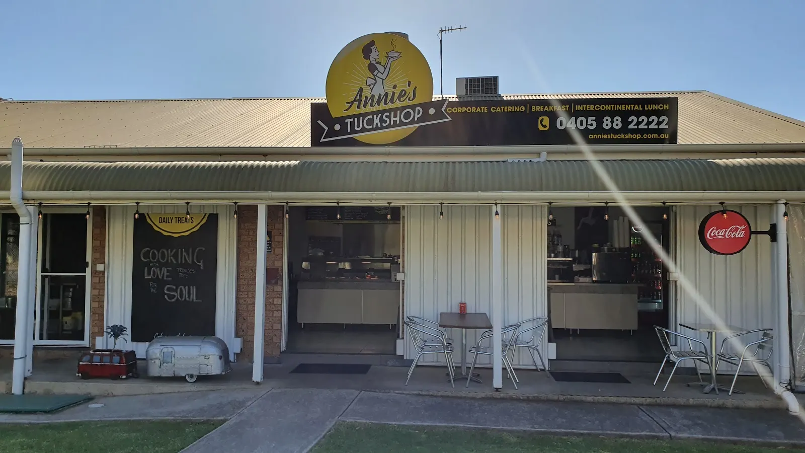 Annie's Tuckshop