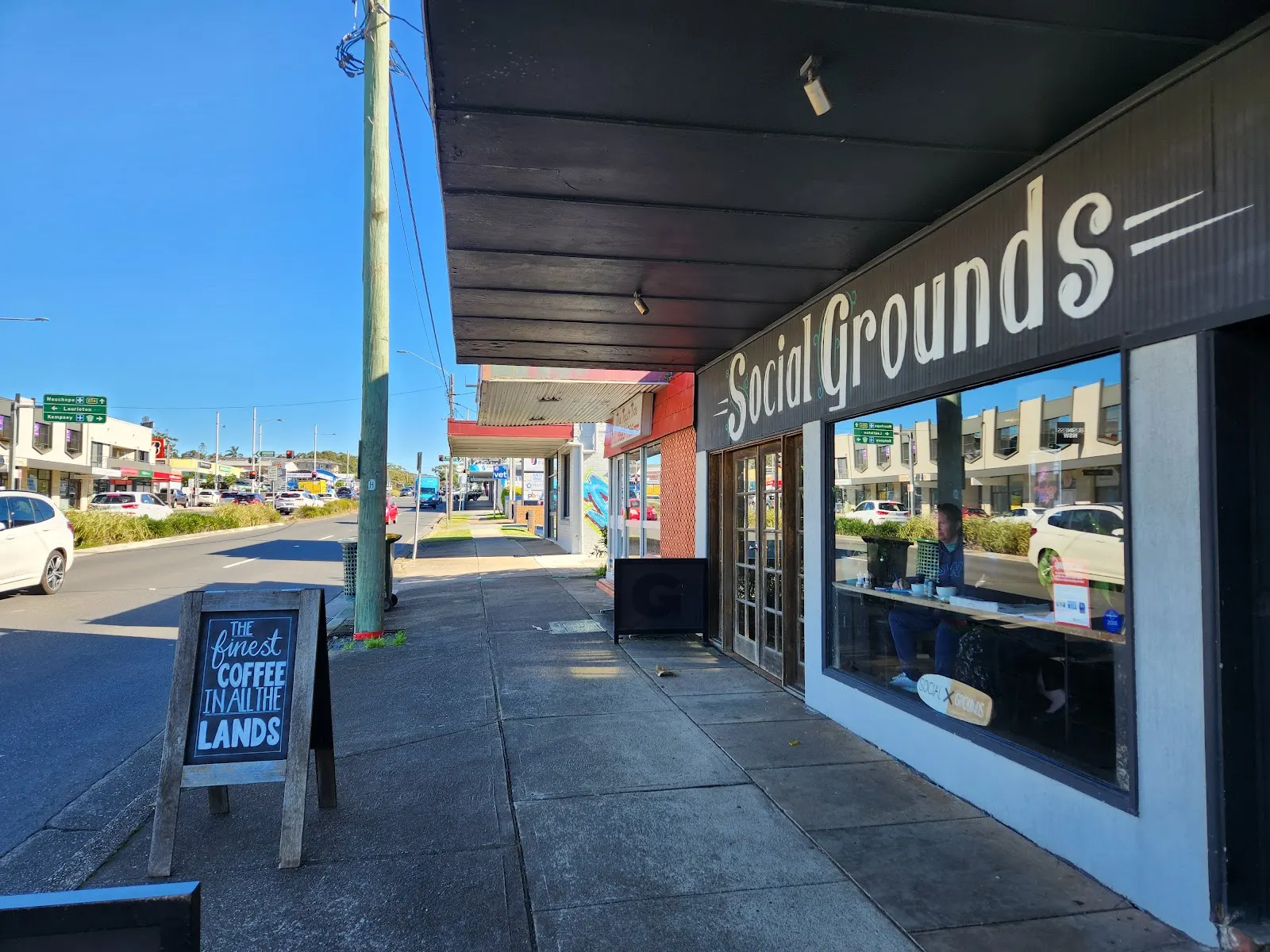 Social Grounds Cafe