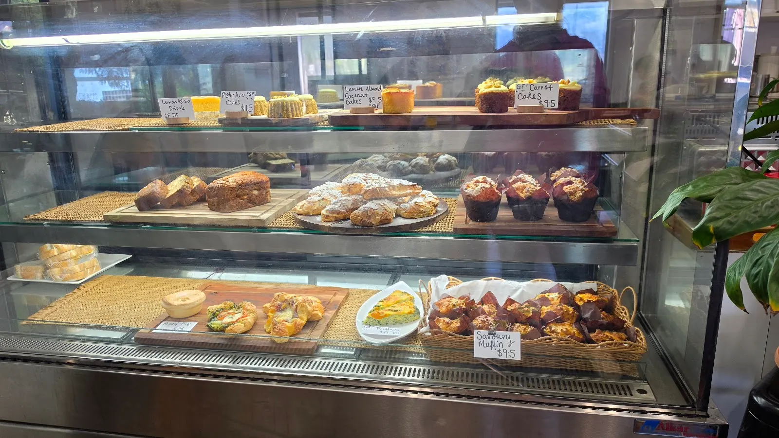 Relish Cafe & Catering