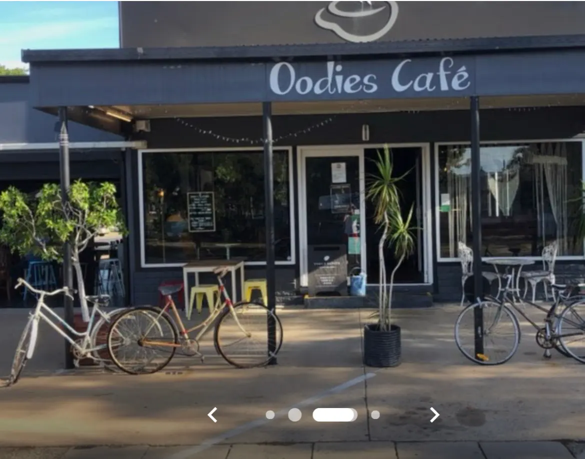 Oodies Cafe