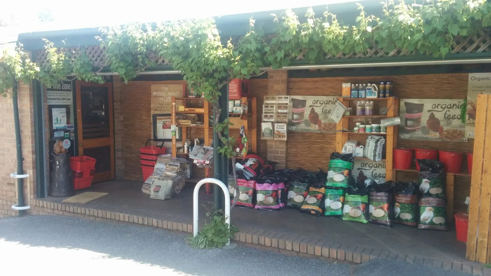 The Organic Market and Cafe