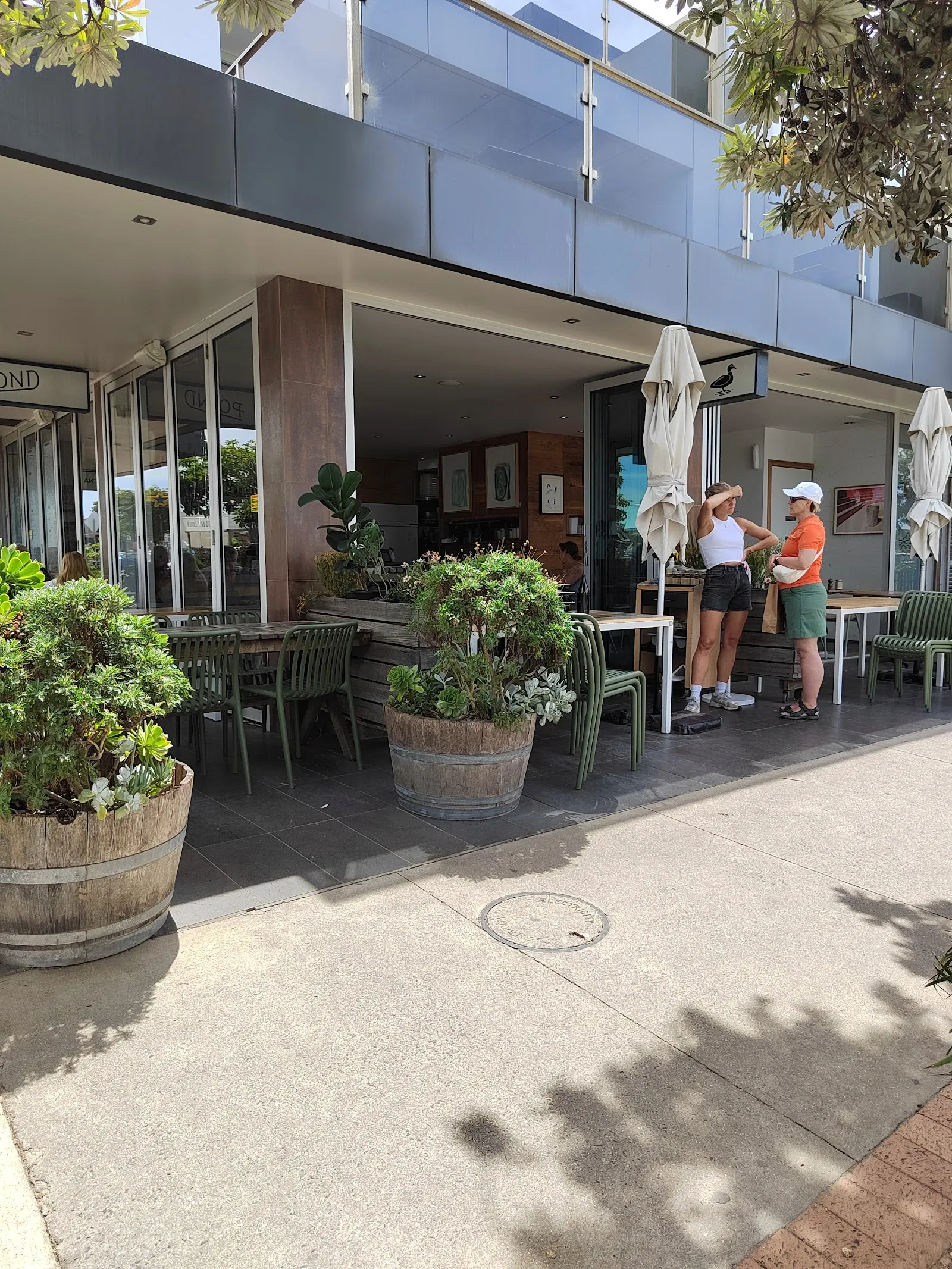 Pond Cafe