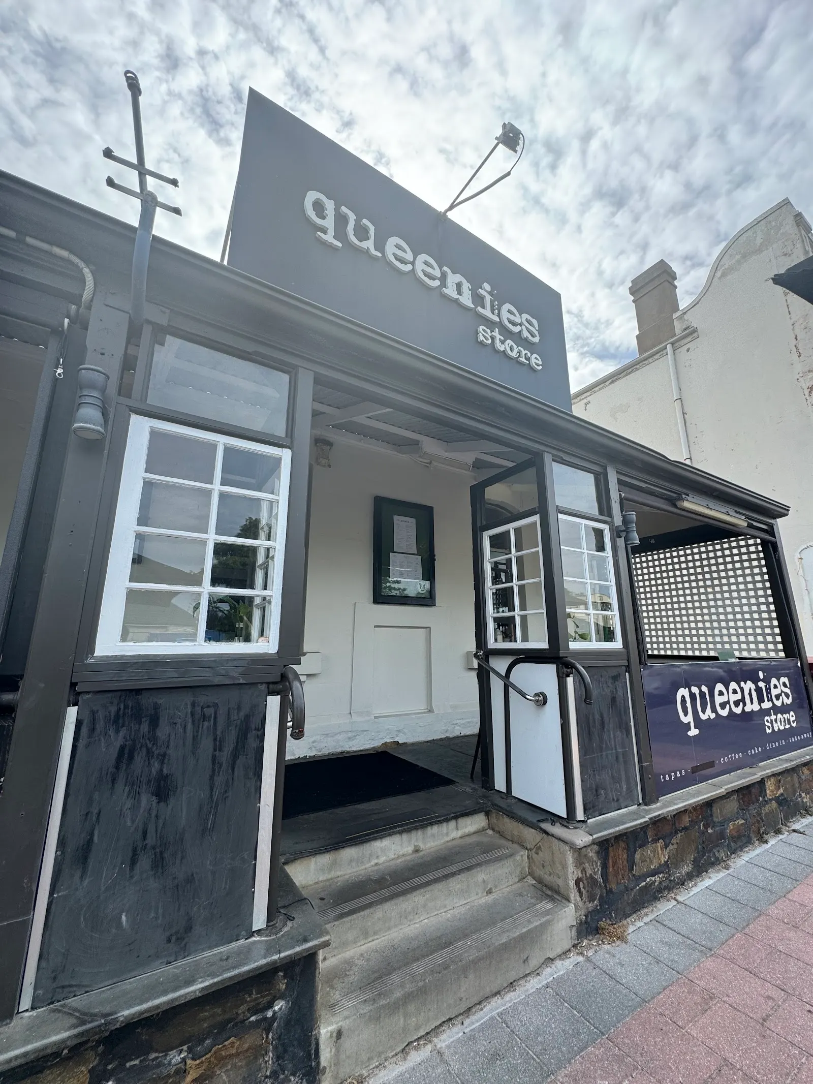 Queenies Store