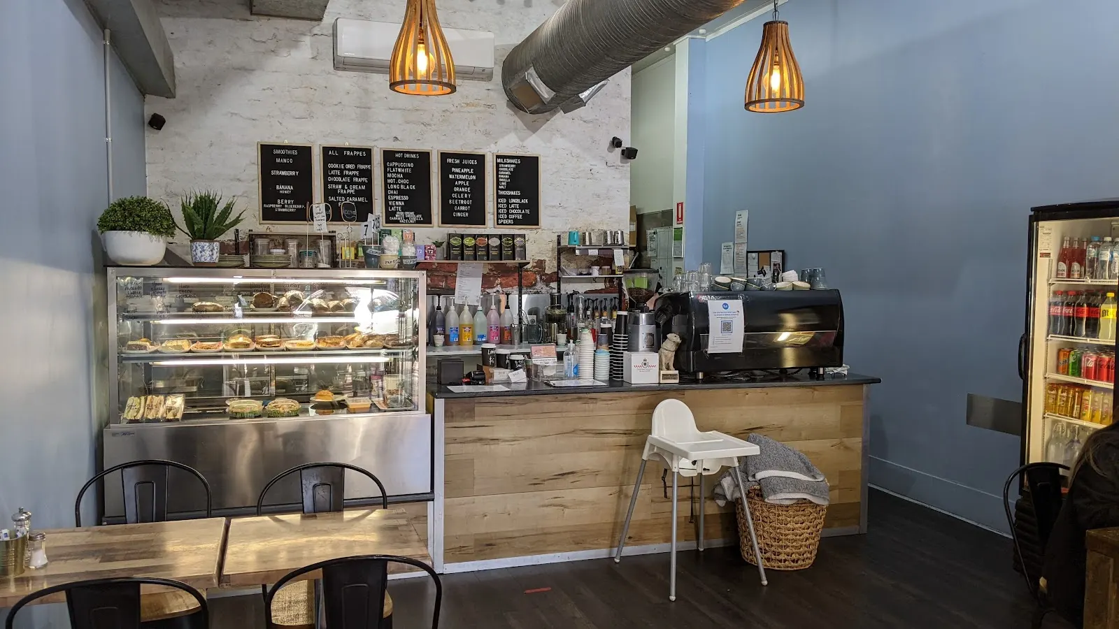 Gusto Cafe