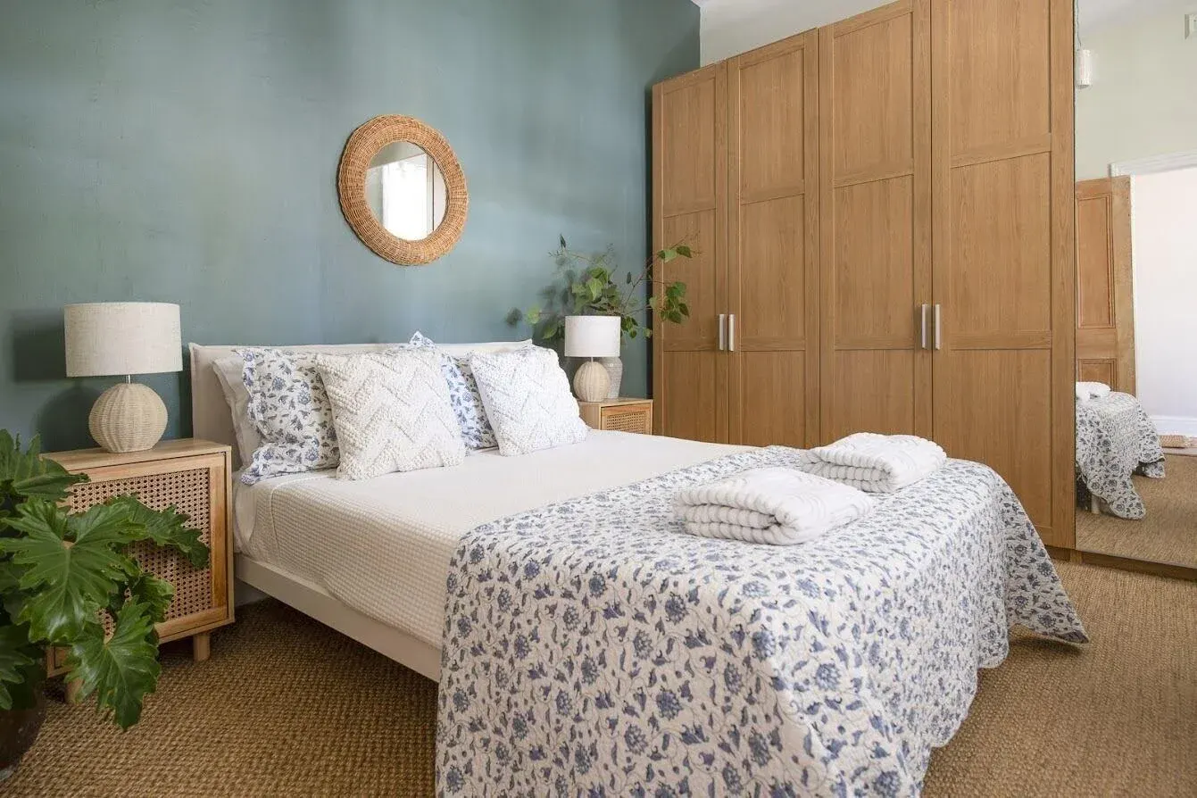 The Anchorage - 300m from South Freo Dog Beach. Pet-friendly! dog-friendly beach
