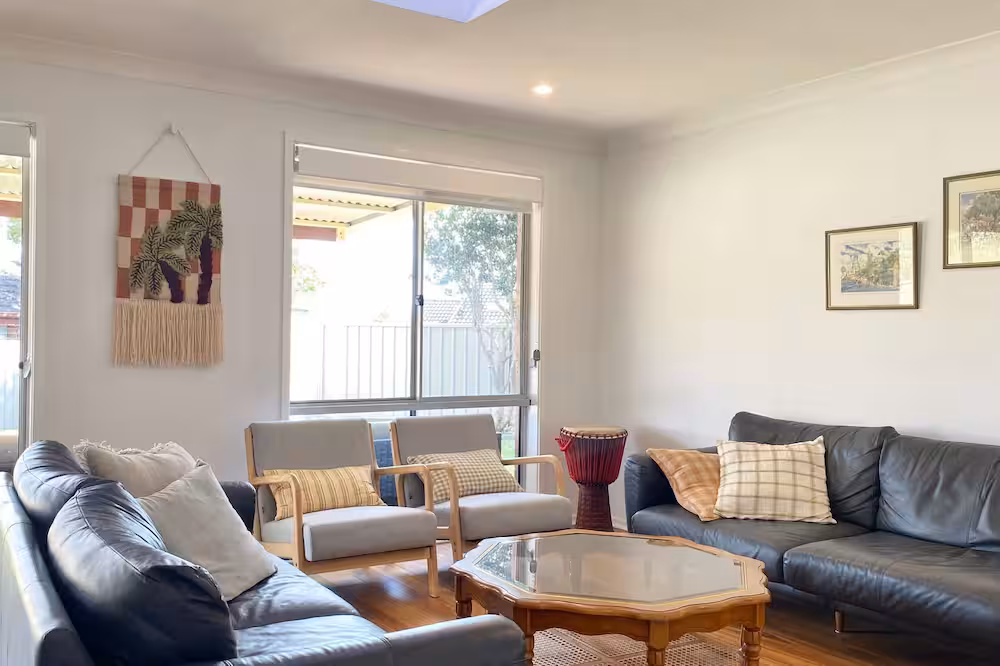 Salty Paws Caves Beach - Pet friendly dog-friendly beach