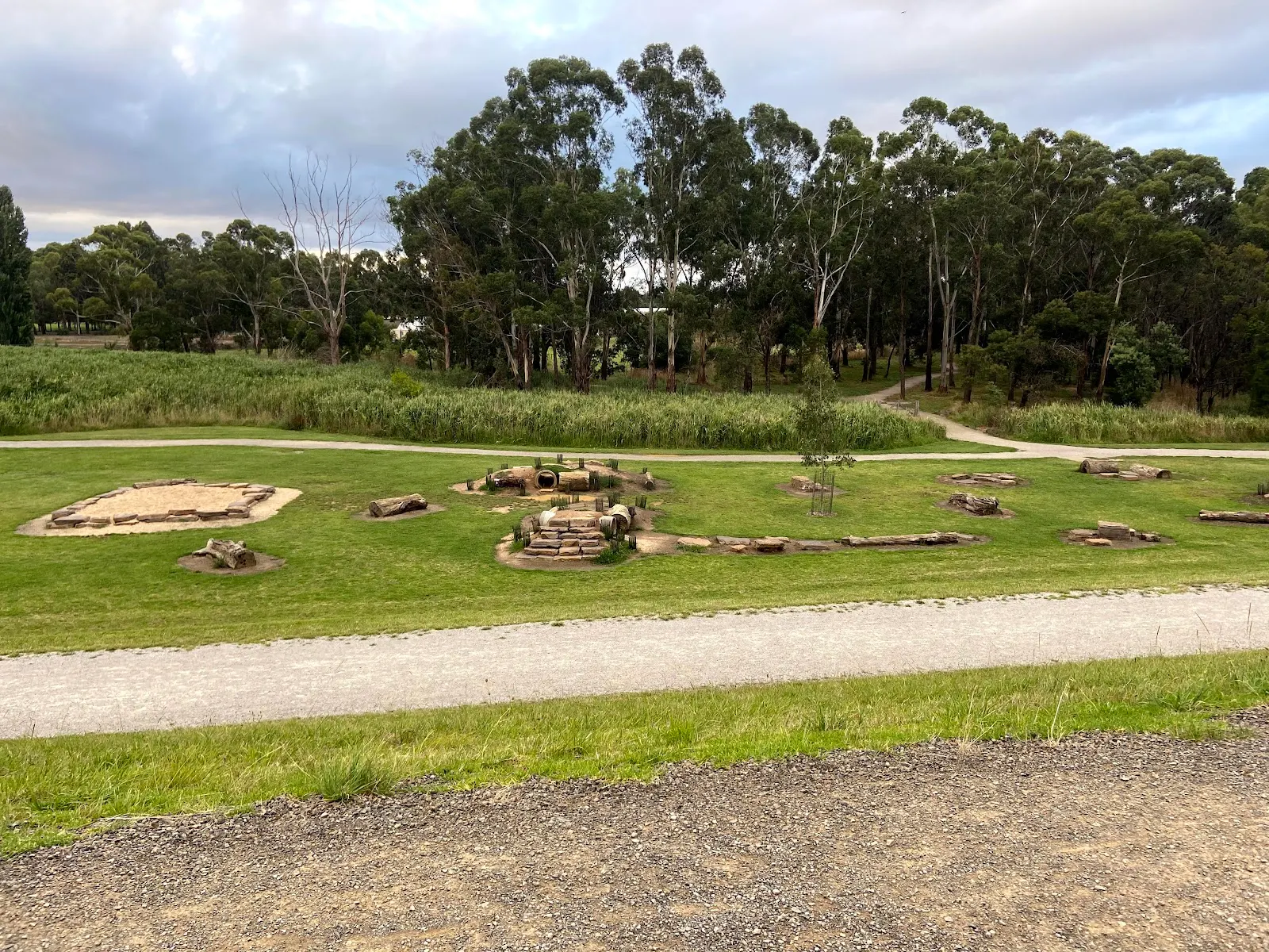 Lillydale Lake (North West) Dog Off Leash Area dog park