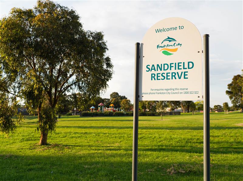 Sandfield Reserve Fenced Dog Park dog park